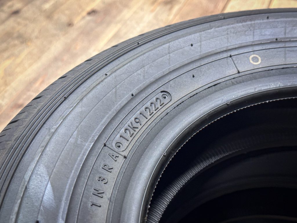 現品限り』TOYO V-02e 145R12 6PR 2022年製4本新品 VAN用夏タイヤ=完売 